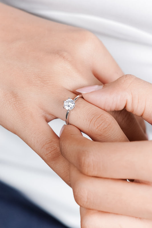 Evara Ring