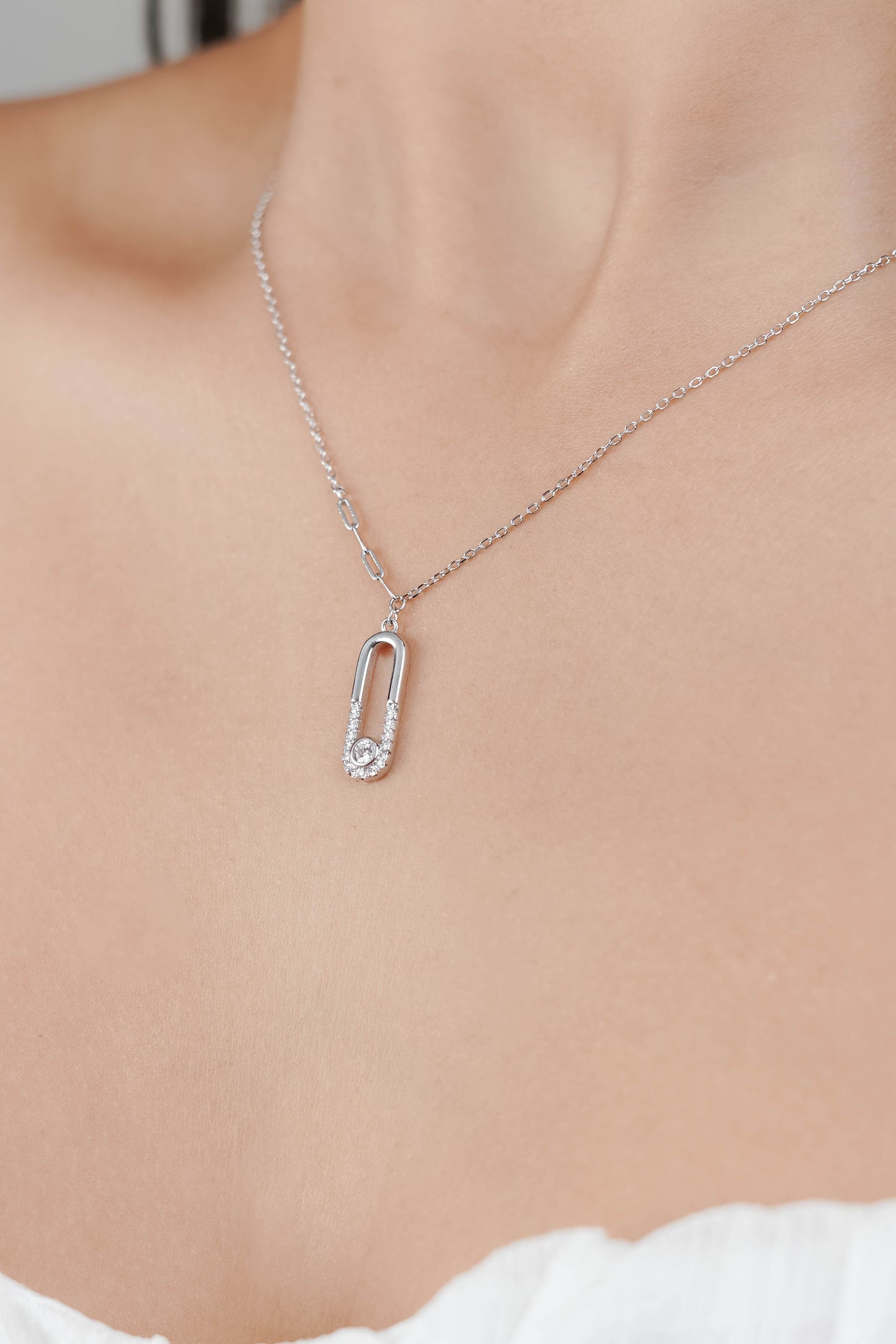 Type of Pin Necklace